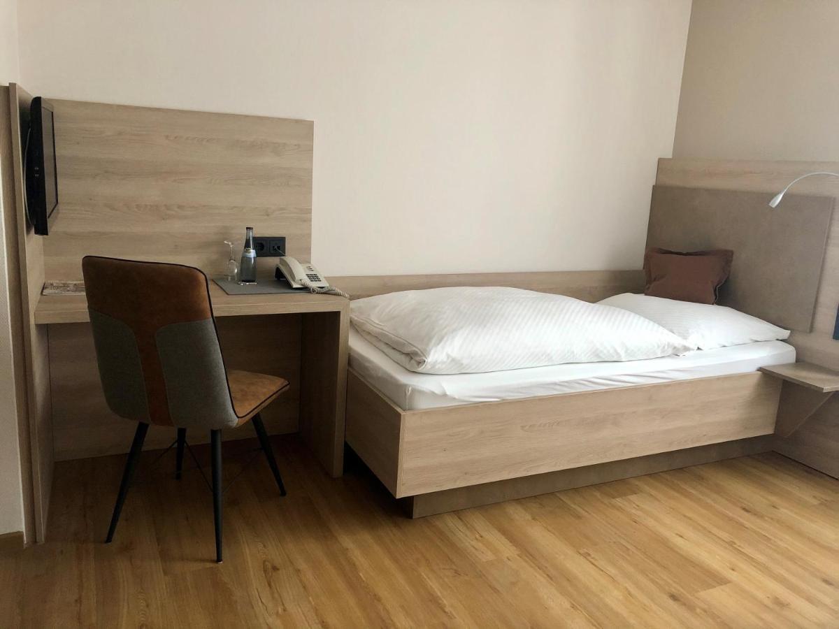 Hotel Koegel Erbach an der Danau エクステリア 写真